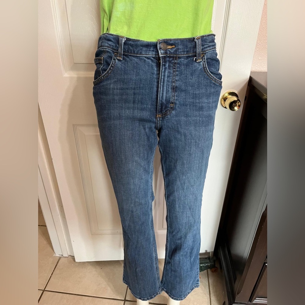(15) Wrangler Classic Blue Women's Jeans